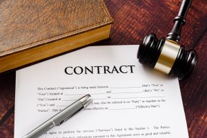 What Are the Types of Contract Attorneys?