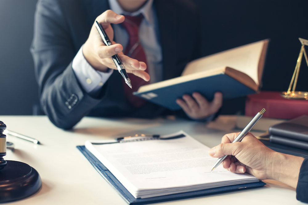 Using a Hiring Platform vs. An Attorney Referral Service